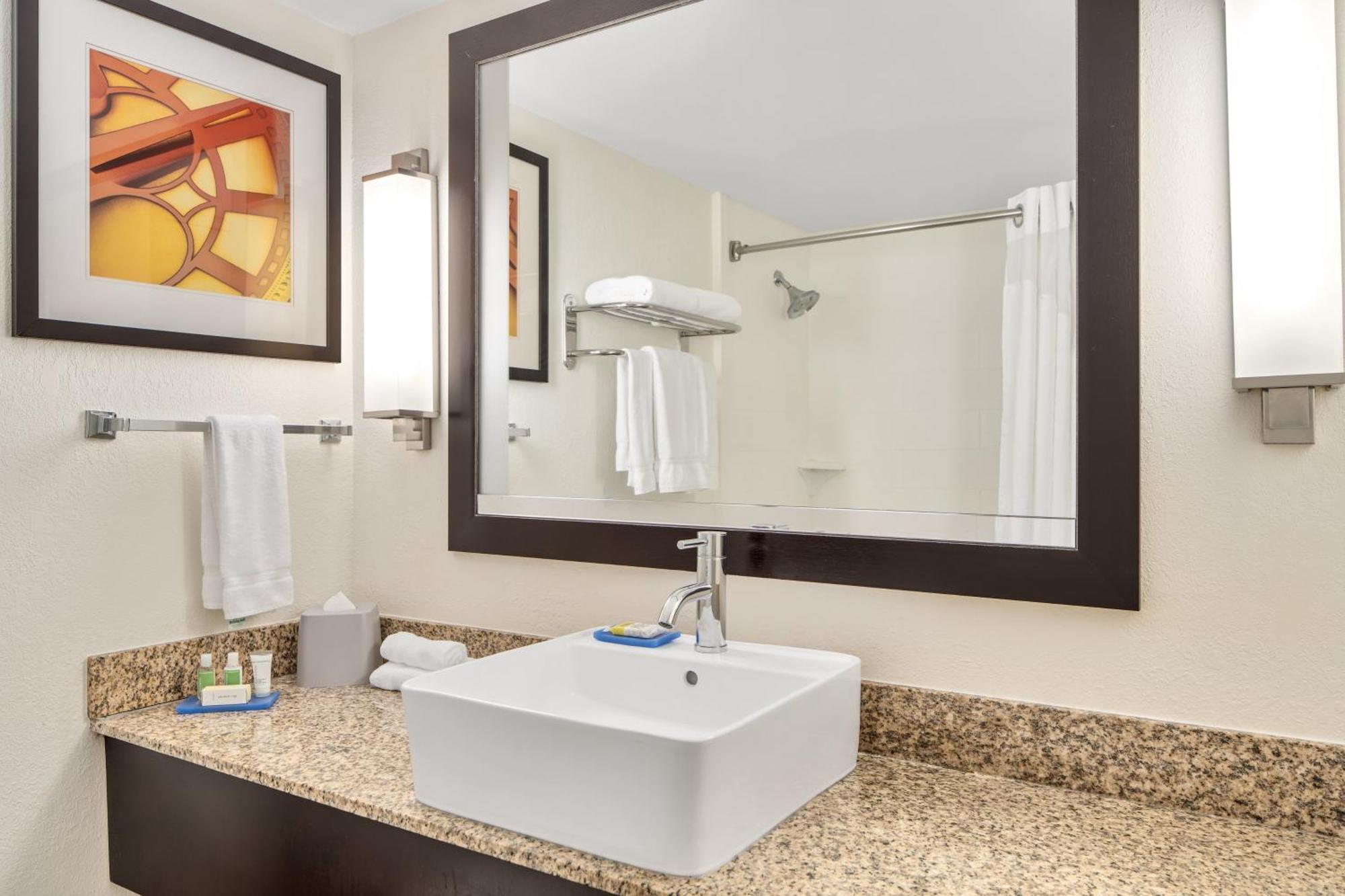 Holiday Inn Express Ft Lauderdale Cruise-Airport By Ihg Fort Lauderdale Eksteriør bilde
